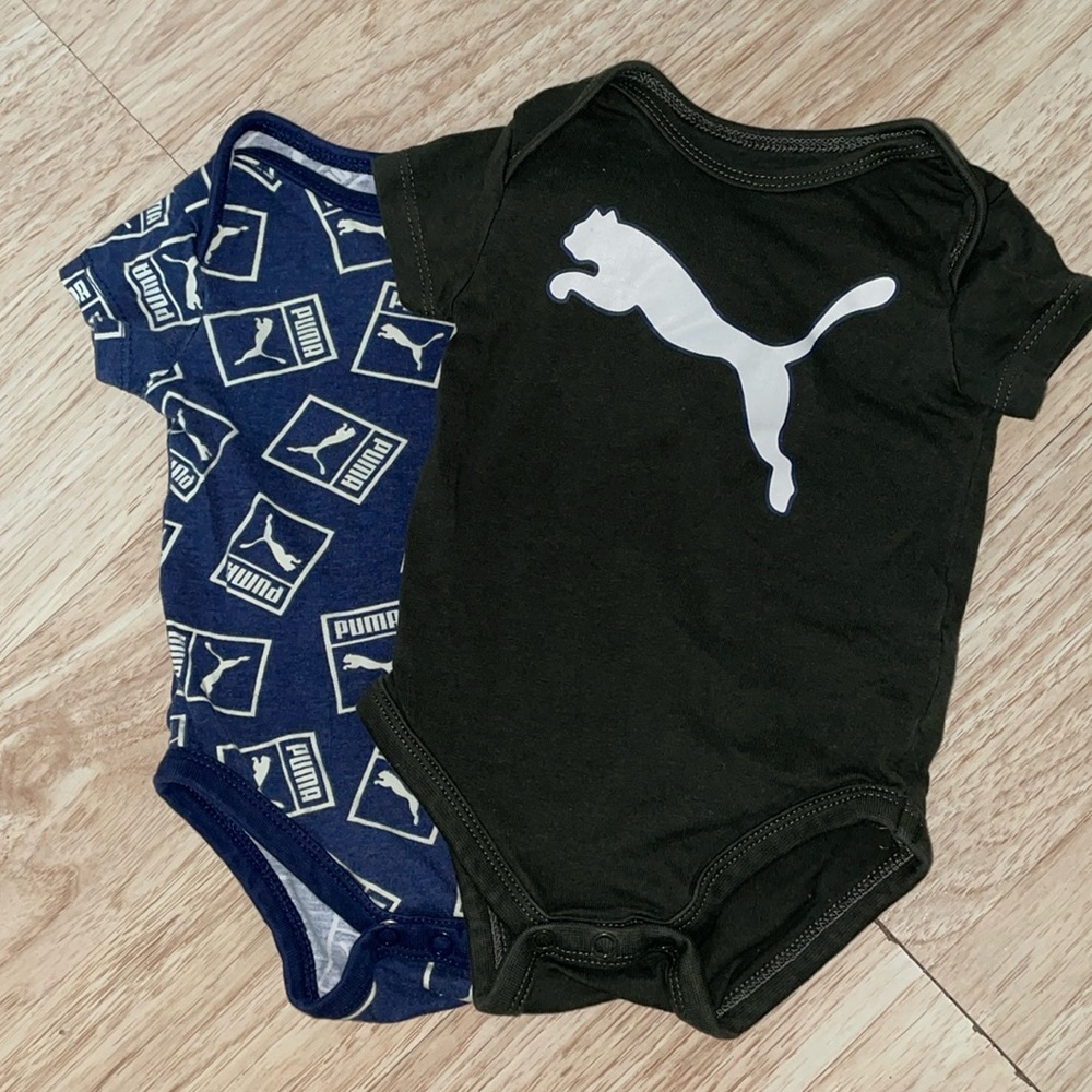 Puma baby boy onesie. Used and in good condition.